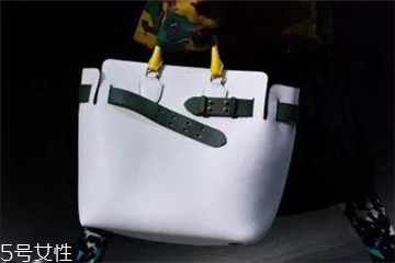 burberry the belt尺寸多大？巴寶莉貝爾特包有哪幾種尺寸？
