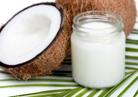 椰子油可以防曬嗎 椰子油能防止曬黑嗎 椰子油可以防曬嗎 椰子油能防止曬黑嗎