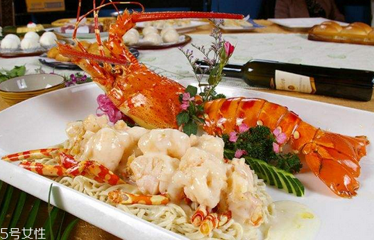 波士頓龍蝦死了還能吃嗎？死的波士頓龍蝦能吃嗎？