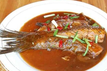 青魚(yú)是鯉魚(yú)嗎？青魚(yú)和鯉魚(yú)是不是一樣的？