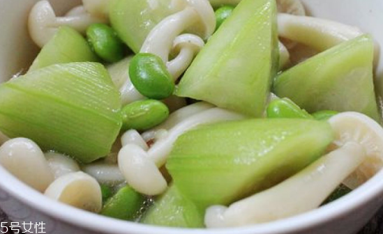 白玉菇長白毛是怎么回事？白玉菇長白毛還能吃嗎？