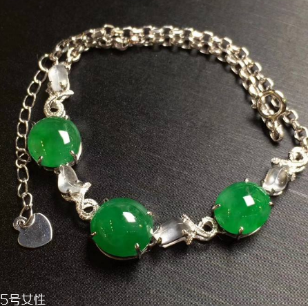 翡翠手鏈多少錢？翡翠手鏈正品價格
