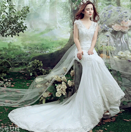 婚紗租一天多少錢？婚紗租金一般是多少？