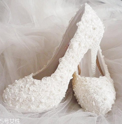 婚鞋可以提前穿嗎？婚鞋提前穿有影響嗎？