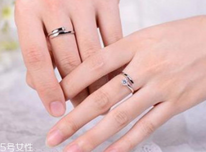 婚戒可以戴中指嗎？婚戒能戴在中指上嗎？