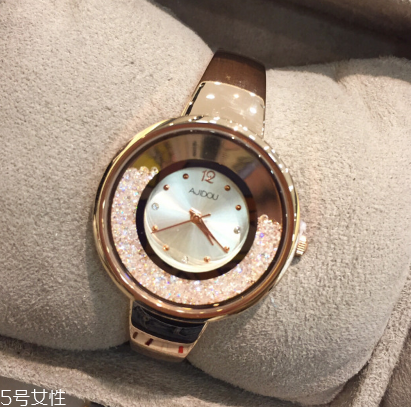 阿吉豆手表多少錢？阿吉豆手表什么價(jià)位？