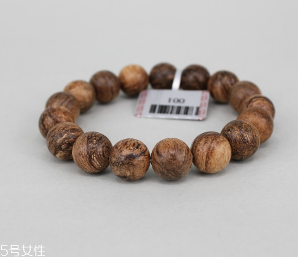 沉香手串一般多少錢？沉香手串市場(chǎng)價(jià)格