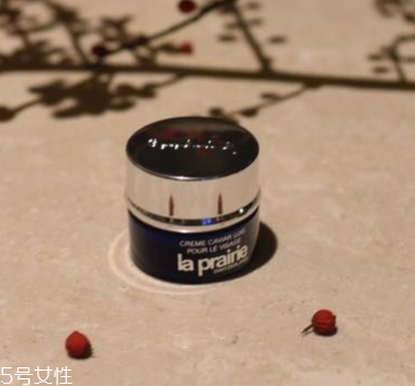 眼霜開封后保質(zhì)期多久？眼霜開封多久不能用？