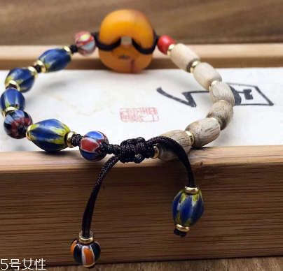 沉香手串是什么味道？沉香手串正品味道是什么樣的？