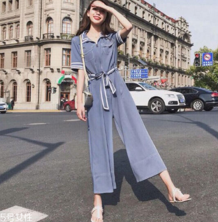 不會搭配衣服怎么辦？女生不會搭配怎么解決？