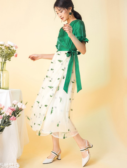 夏季面試穿什么衣服？夏季面試穿搭技巧