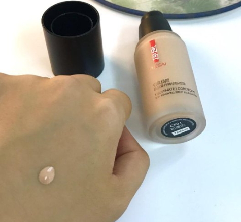 羽西粉底液干不干？羽西粉底液暗沉嗎