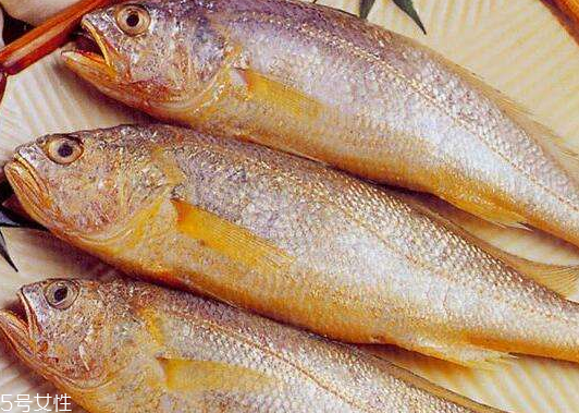 黃花魚去鱗嗎？黃花魚去內(nèi)臟嗎？