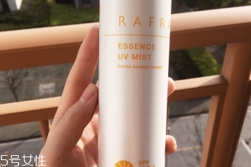 防曬噴霧里面有酒精嗎？防曬噴霧都有酒精嗎？