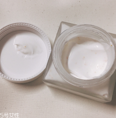 素顏霜大概多少錢？性價(jià)比高的素顏霜推薦