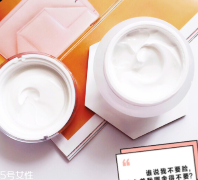 素顏霜是彩妝嗎？素顏霜屬于彩妝嗎？