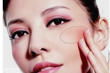 腮紅是刷在哪個位置？標(biāo)準(zhǔn)腮紅打在什么位置？