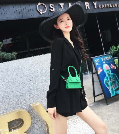 女生夏天背什么包？女生夏季包包搭配圖片