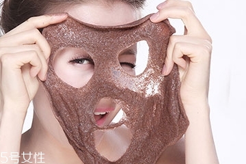 海藻面膜用什么水調(diào)最好？海藻面膜和什么調(diào)最好？