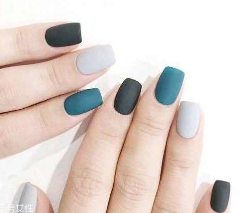 美甲跳色什么意思？美甲跳色有什么作用？
