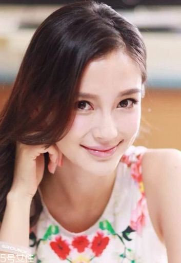 染發(fā)好看還是黑發(fā)好看？適合自己才最美