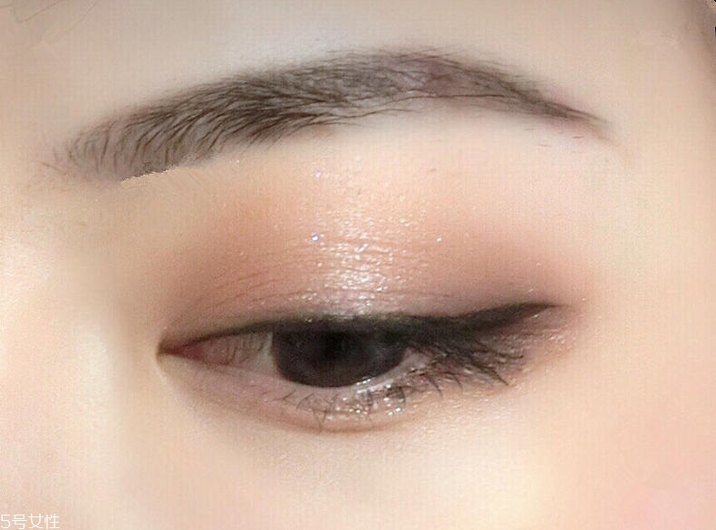 湯姆福特四色眼影畫(huà)法 絕美蜜桃色超級(jí)熱門(mén)