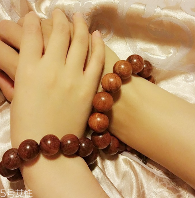 黃花梨手串怎么盤玩 這些細節(jié)決定盤玩效果