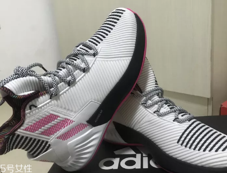 adidas d rose 9羅斯9代實(shí)戰(zhàn)測(cè)評(píng) 最值得入的簽名鞋