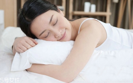 午休需要休息多久？健康午休需要注意的事項(xiàng)