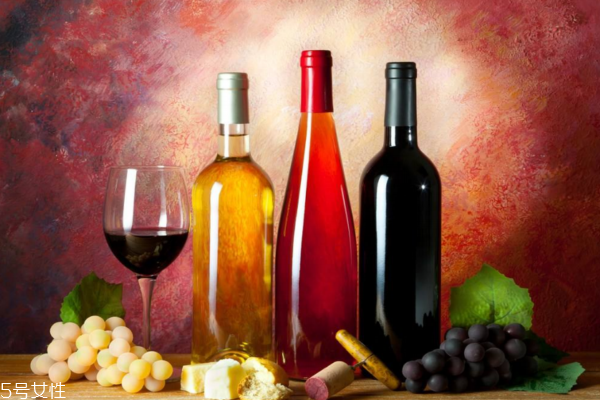 入門(mén)小白怎么挑紅酒年份 紅酒適飲期在5年內(nèi)