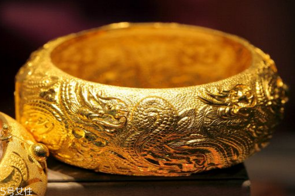 黃金手鐲怎么保養(yǎng) 這些事項要當(dāng)心
