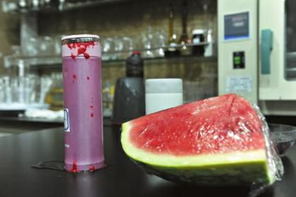 保溫杯裝果汁為什么會爆炸？不銹鋼保溫杯清洗方法