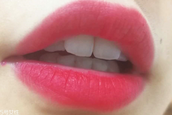 mac秋冬色黃皮日?？诩t推薦 美到你無法自持