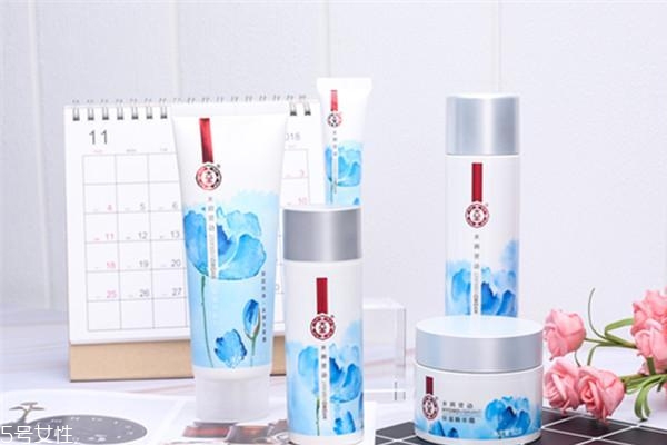 大寶水潤靈動(dòng)系列評(píng)測(cè) 打造清透水潤肌