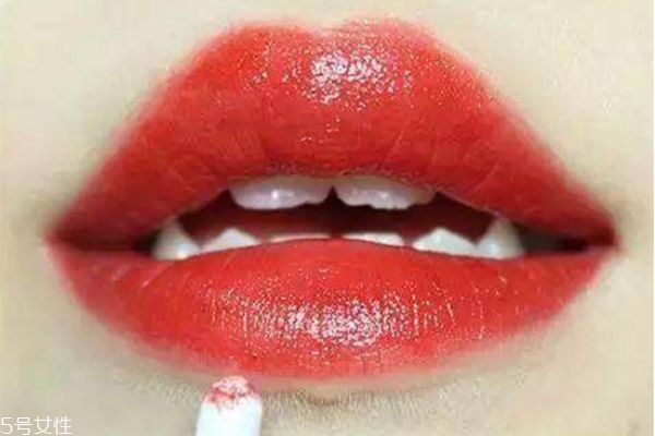 圣誕日常妝怎么畫(huà) 圣誕妝容教程