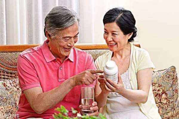 老年人需要補(bǔ)鈣嗎 中老年人補(bǔ)鈣的最佳時(shí)間
