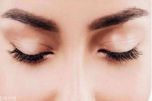 做完激光洗眉多久可以畫(huà)眉 激光洗眉不能為畫(huà)眉剝脫結(jié)痂