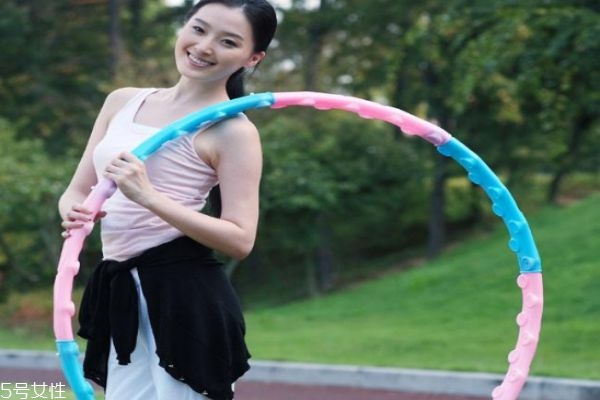 呼啦圈減肥避開兩個雷區(qū) 轉呼啦圈減肥瘦腰必知