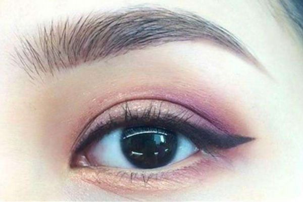 畫(huà)眼線用什么好 看個(gè)人使用習(xí)慣