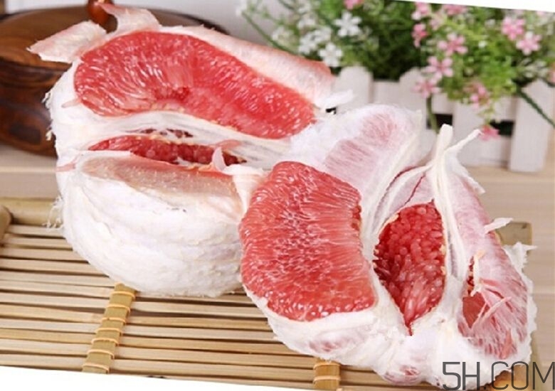 紅心柚子多少錢一斤？紅心柚子怎么挑選？