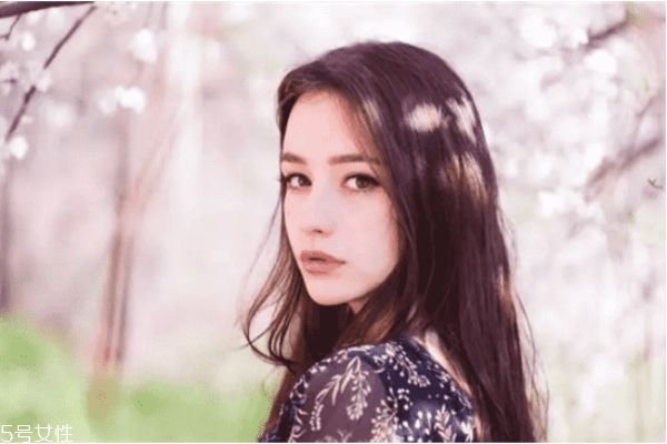 玻尿酸打下巴會擴(kuò)散嗎 玻尿酸打下巴補(bǔ)針時(shí)間