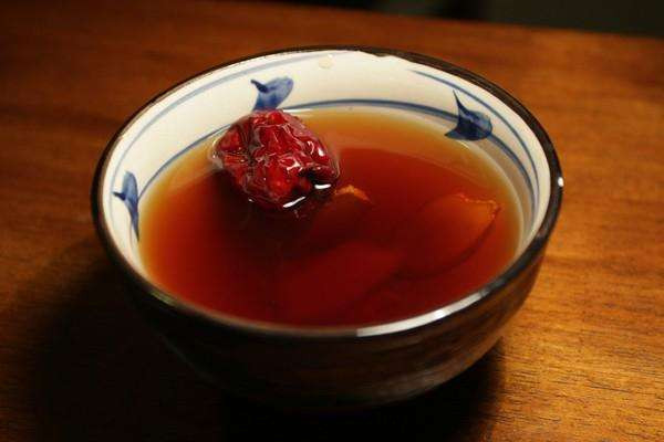 經常喝紅糖水會發(fā)胖嗎 喝紅糖水要注意什么