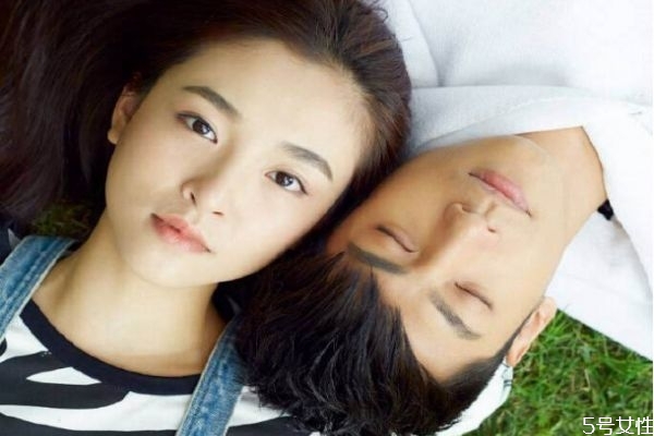 喜歡一個人如何暗示 女生談戀愛要點(diǎn)小伎倆