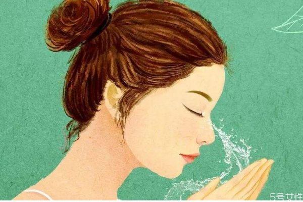 為什么鼻子上會(huì)長黑色毛呢 鼻子上長毛原因是什么呢