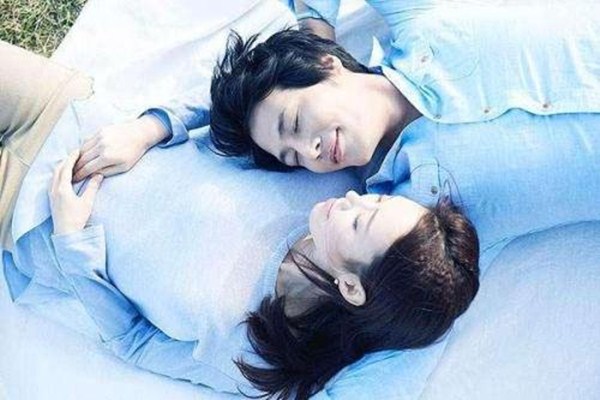 尷尬沒(méi)話(huà)題聊怎么辦 怎么聊天才能不尬聊