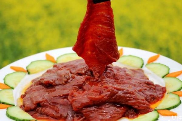鴕鳥肉有什么營養(yǎng)價(jià)值呢 鴕鳥肉怎么做好吃呢