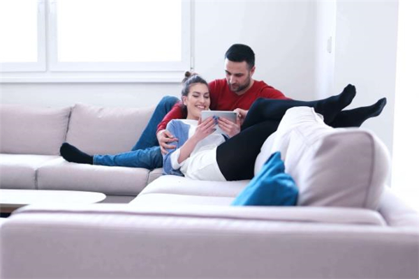 二婚夫妻怎么處理財(cái)務(wù)問題 二婚夫妻誰(shuí)管錢好