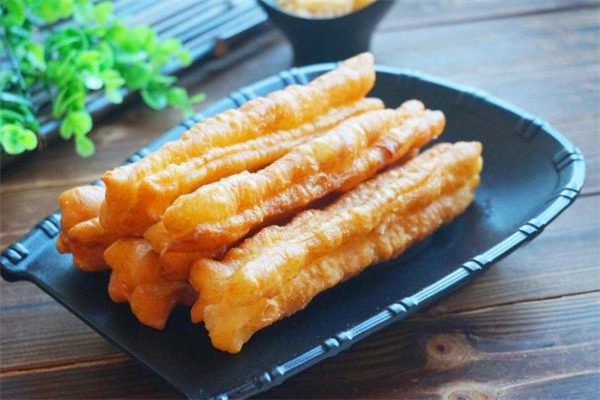 長期吃油條對(duì)身體好嗎 油條吃多了對(duì)身體有什么害處