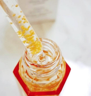精華油有什么功效？三大功效拯救中年少女問題肌