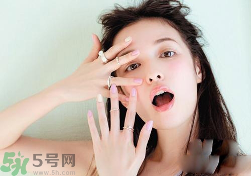 眼妝暈妝怎么辦？解救眼妝暈妝的方法